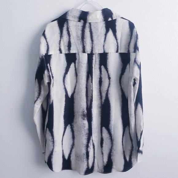 NWT REVOLVE/Minimalist Lovers Commense Button Down Abstract Top - Picture 5 of 8